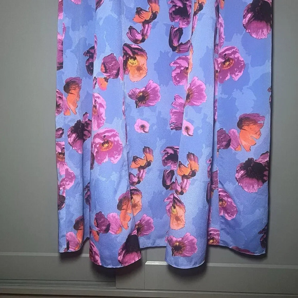 Banana Republic Round Neck Poppy Floral Maxi Dress Purple Blue Size 2 - Picture 3 of 9